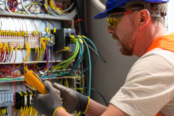Best Affordable Emergency Electrician  in Crandon, WI
